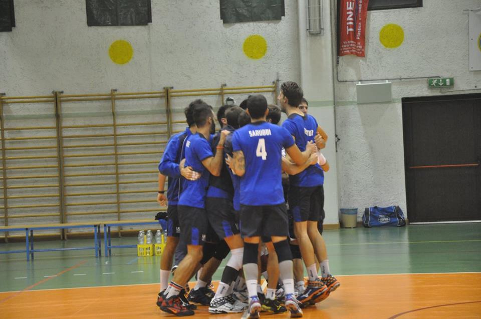Squadra esulta